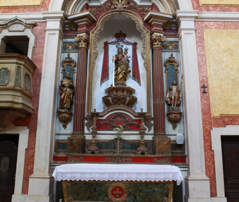 Início do Restauro do Altar de Nossa Senhora do Rosário